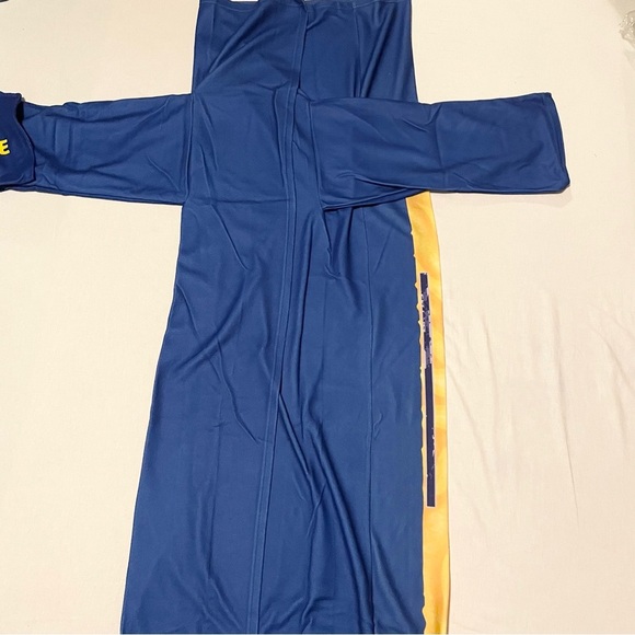 Twisted Tea Adult Fleece One Piece Snuggie Beer Promo - Picture 10 of 14